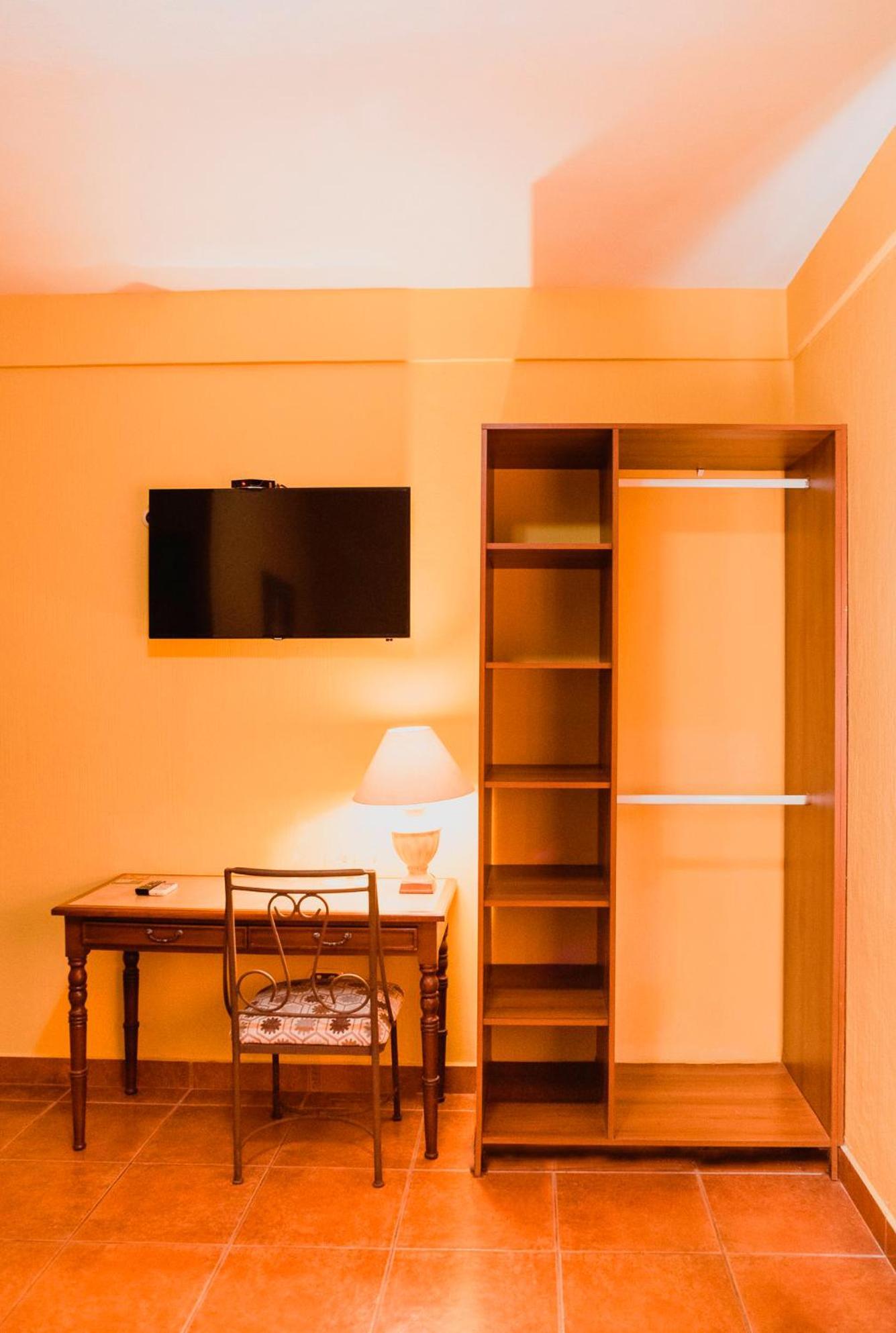 Hotel Villa Terra サンサルバドル エクステリア 写真